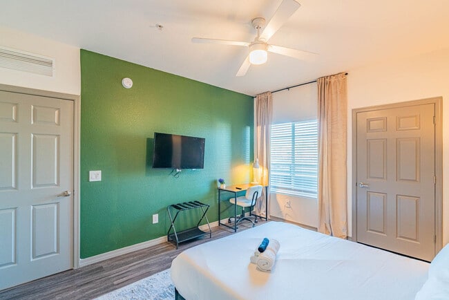 Building Photo - 9600 W Georgia Ave