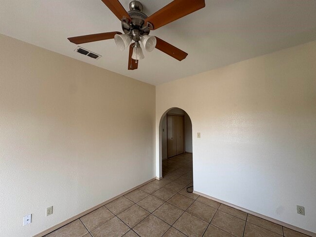 Building Photo - 4419 Springfield Ave