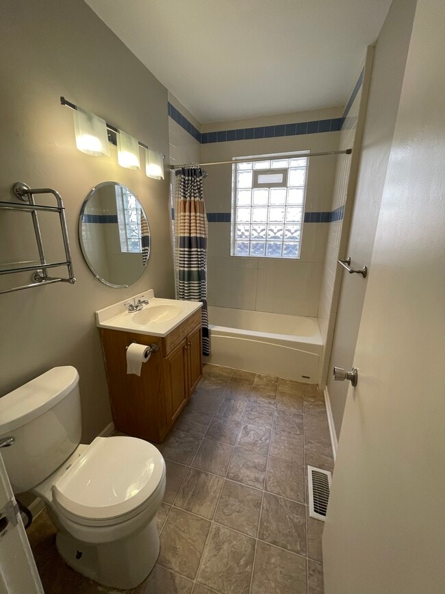 Bathroom - 400 Chittenden Ave