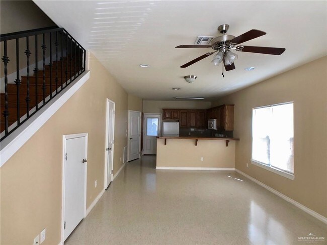 Building Photo - 27 North St