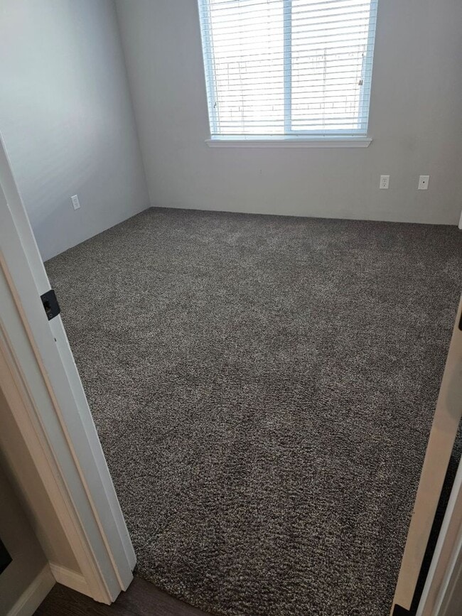 Building Photo - 3 bed 2 bath Single  Home for Rent in Gran...