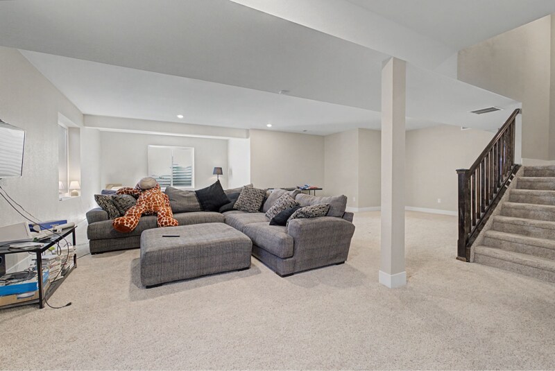 Building Photo - 2102 Summerlin Ln