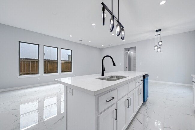 Building Photo - 90 Burress St