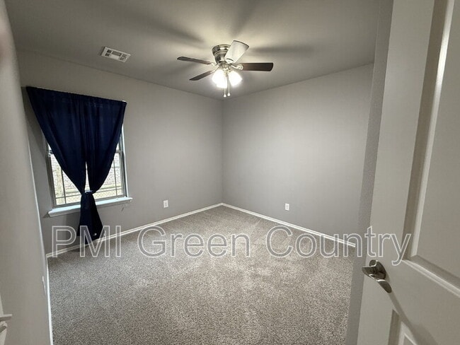 Building Photo - 14153 S 270th E Ave