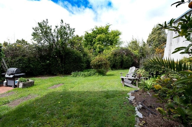 Building Photo - Spacious 3BR Home near parks & shops in North Berkeley