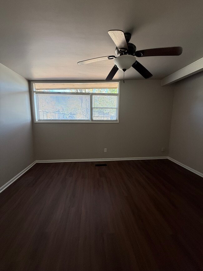 Building Photo - 5332 E 26th Pl