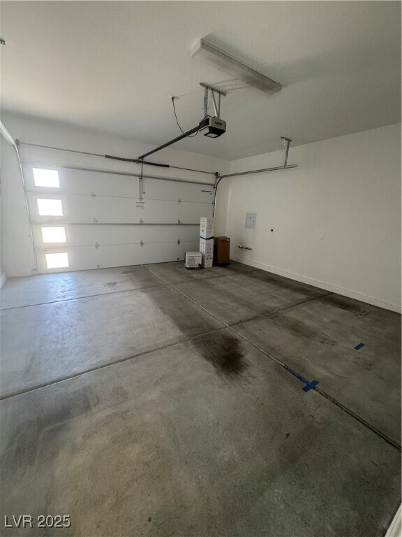 Building Photo - 2670 Summit Springs St