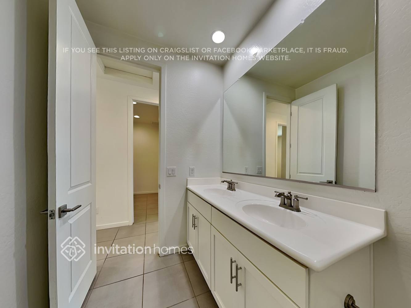 Building Photo - 17705 W Pinnacle Vista Dr