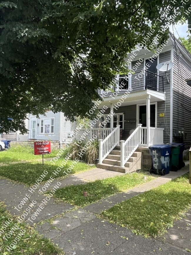 Primary Photo - 499 West Ave