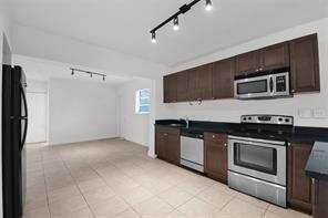 Building Photo - 1116-1120 S 17th Ave