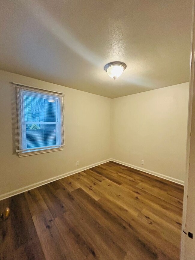 Building Photo - Charming 2 Bedroom House with Fenced Yard in Fairmount Park Neighborhood