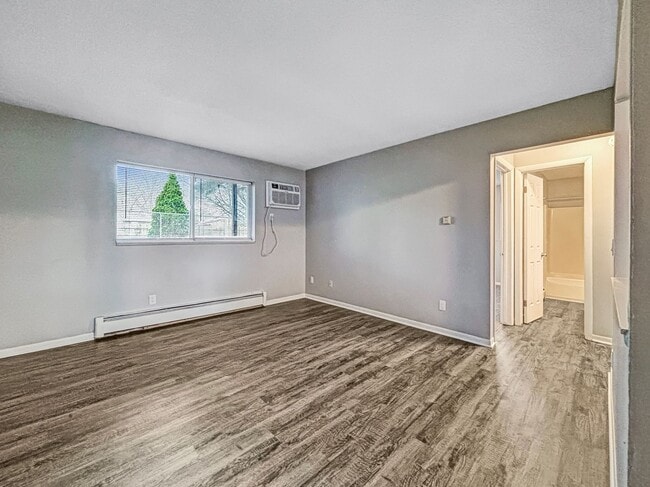 Building Photo - 2424 36th St SW