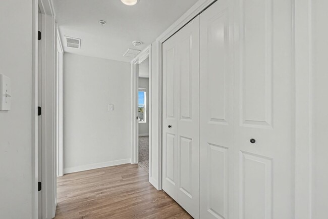 Building Photo - 5960 E Big Sur Ln