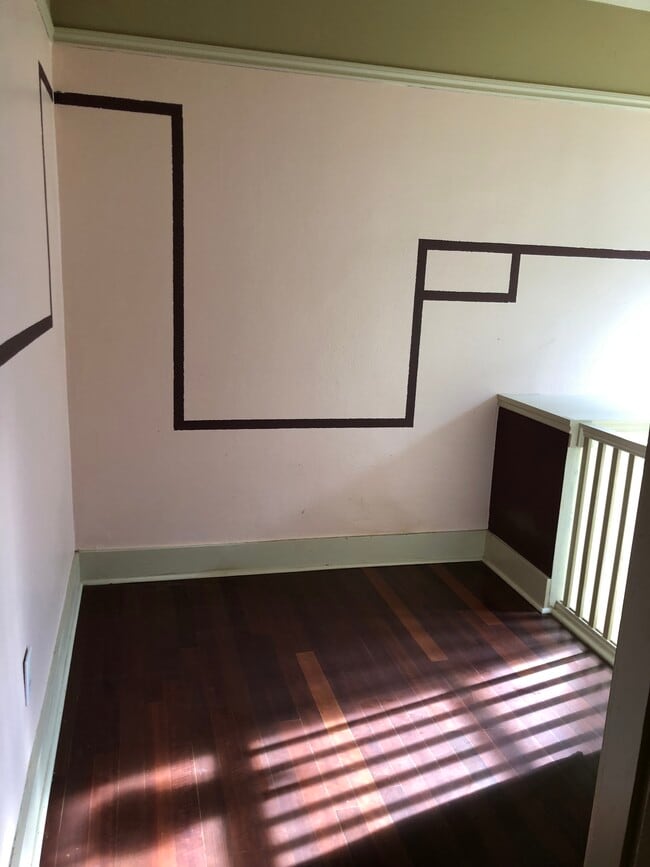 Building Photo - 6609 N Omaha Ave