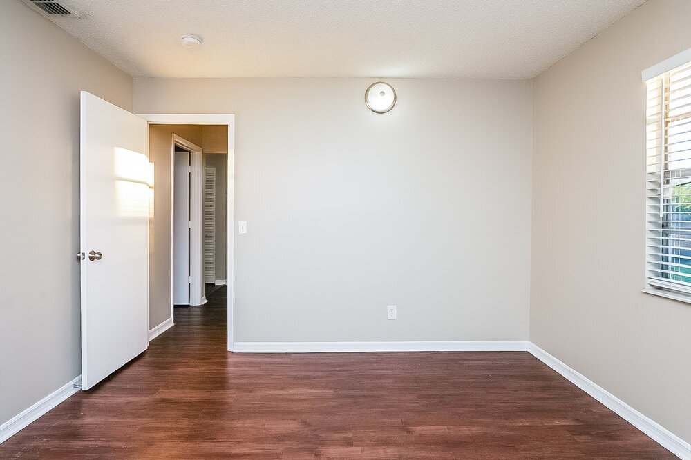 Building Photo - 718 Del Prado Dr