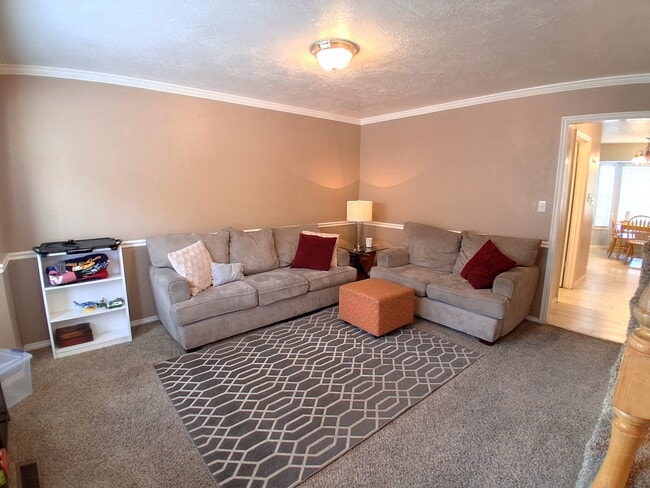 Building Photo - 361 N 700 E