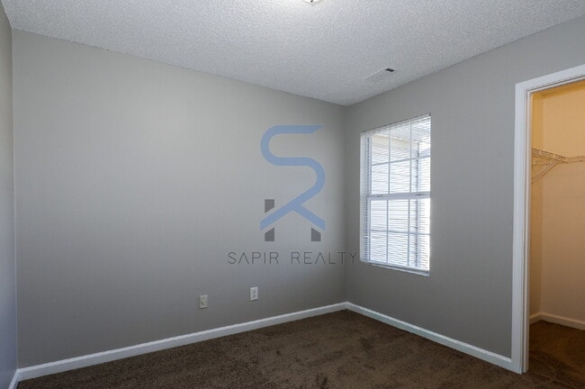 Building Photo - Move in before November 15th and get $100 ...