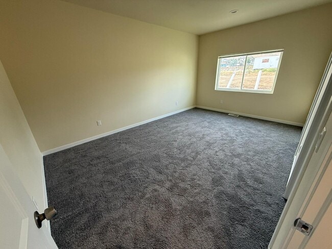 Building Photo - 9001 Nafizah Wy