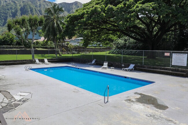 Building Photo - 47-459-459 Hui Iwa St