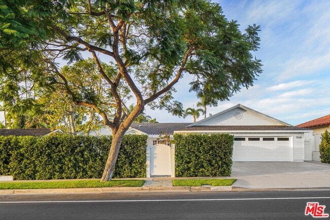 Building Photo - 1308 Mariners Dr