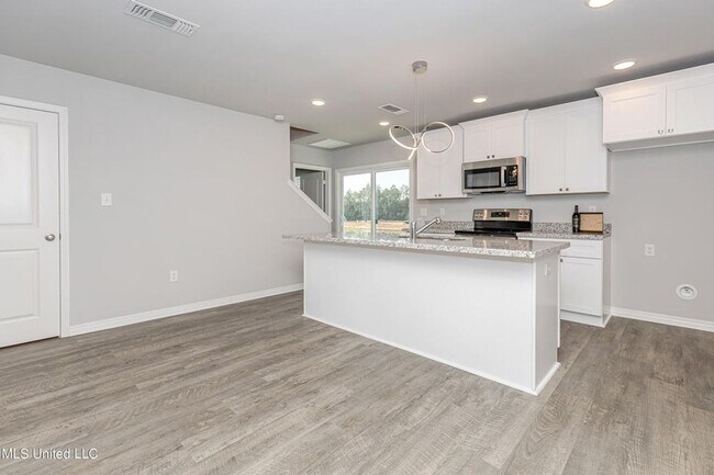 Building Photo - 14180 Sanctuary Trails Dr