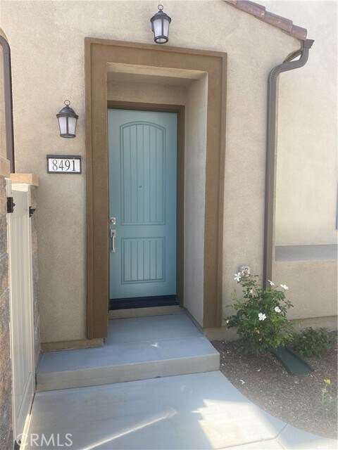 Building Photo - 8491 Gabrielino Ct