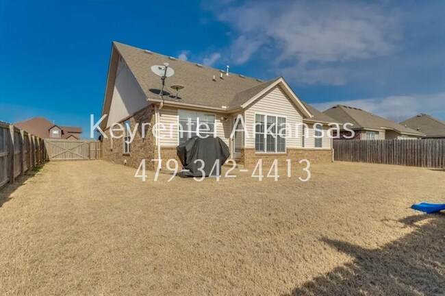Building Photo - 3105 SW Waterleaf Ave