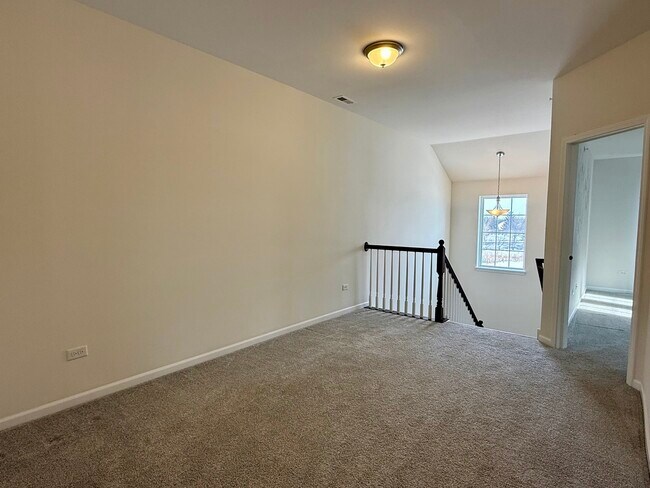 Building Photo - 4411 Monroe Ct