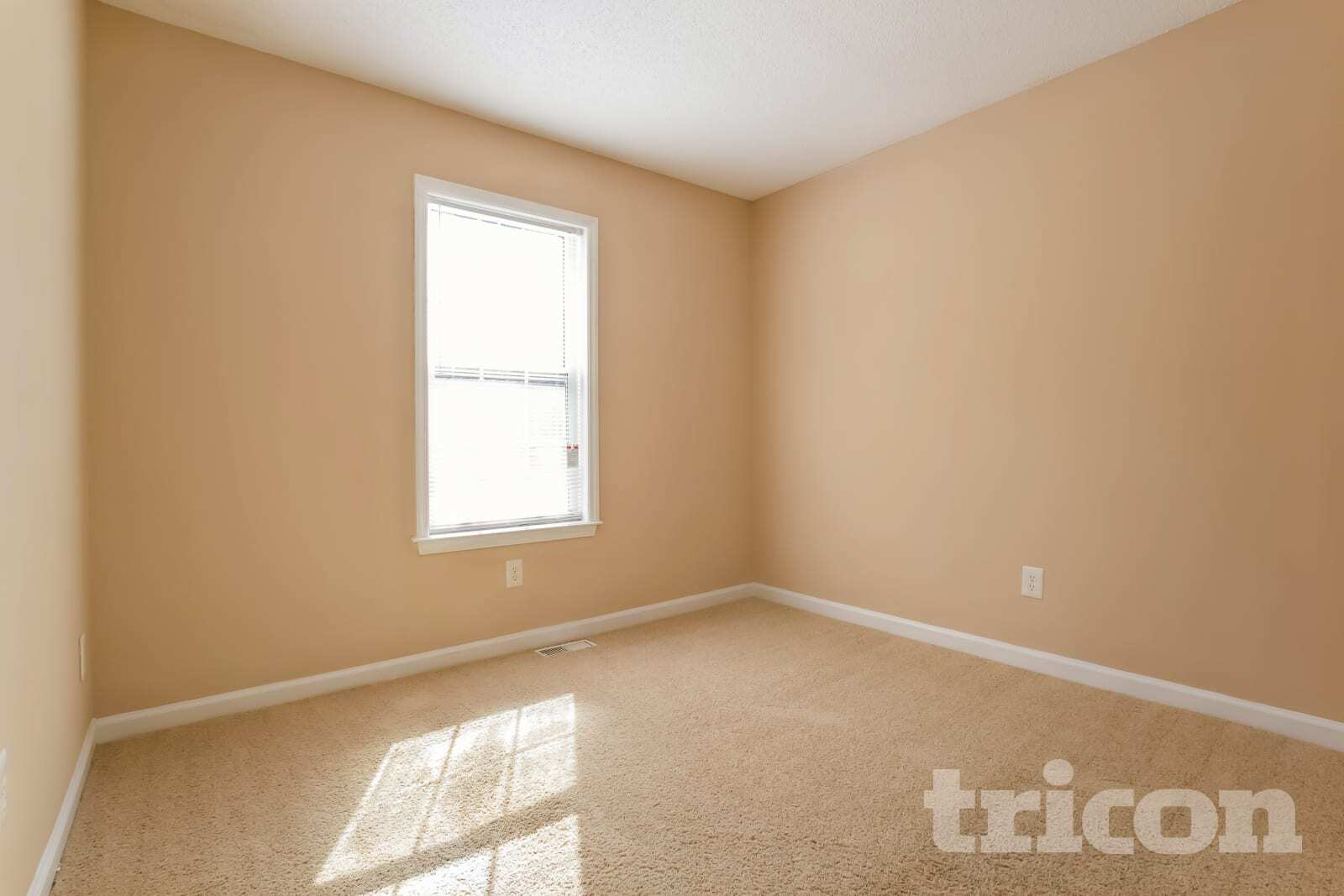 Building Photo - 4900 Tahoe Ct