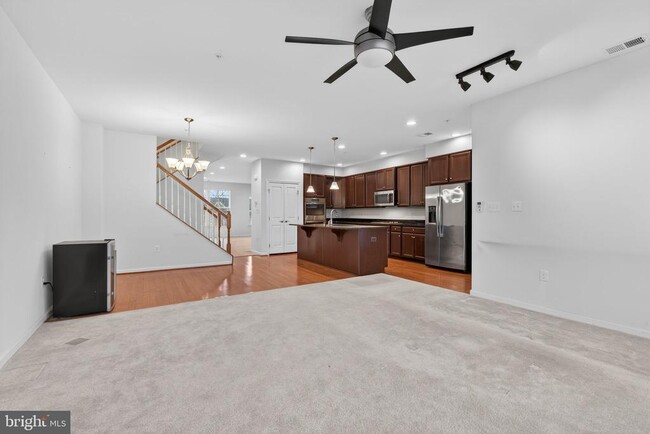 Building Photo - 8129 Greenbelt Station Pkwy