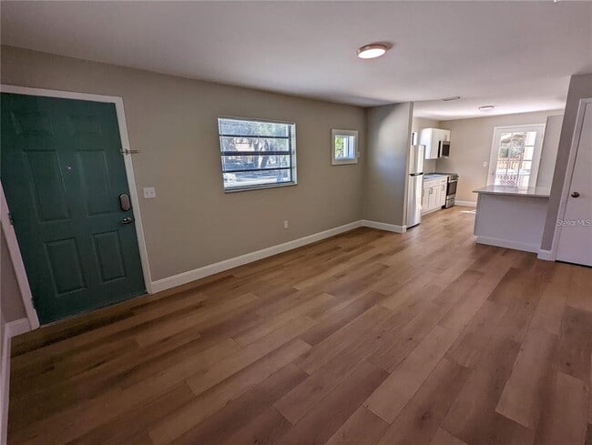 Building Photo - 1922 Springtime Ave