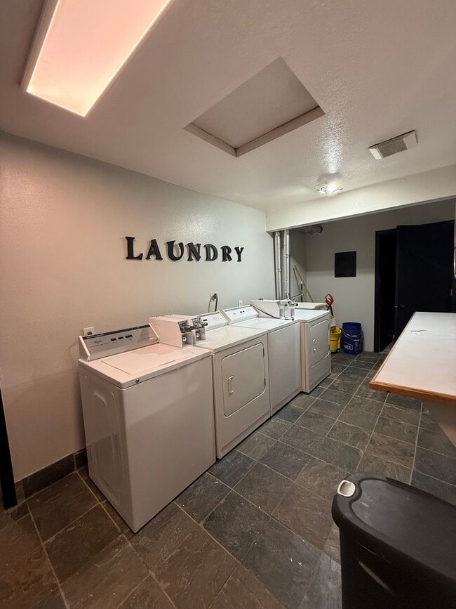 Building Photo - 2803 Wilson St