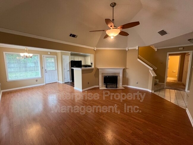 Building Photo - 8642 Pantherburn Cir N