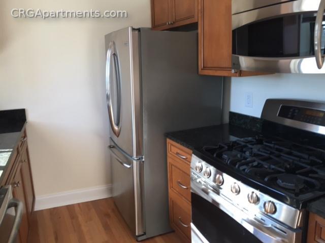 Building Photo - 64 Brattle St