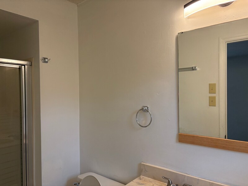 Building Photo - 232 Hilda St