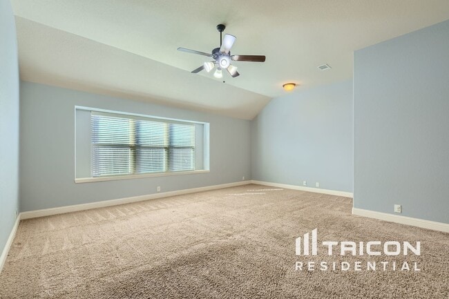 Building Photo - 5453 Red Rose Trail
