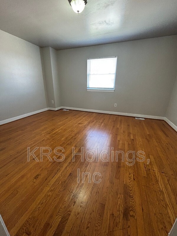 Building Photo - 5211 Goolsby Ct