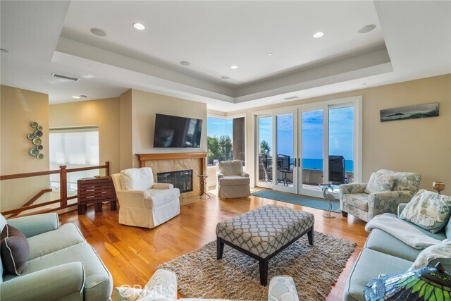 Building Photo - 6 Pacific Vista