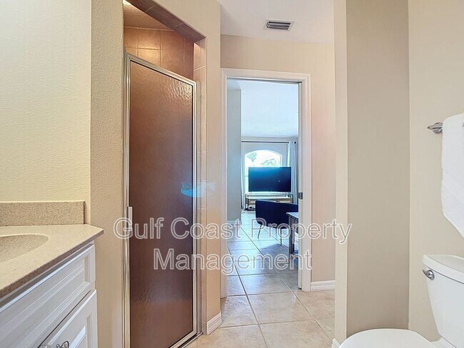 Building Photo - 227 Rotonda Blvd W