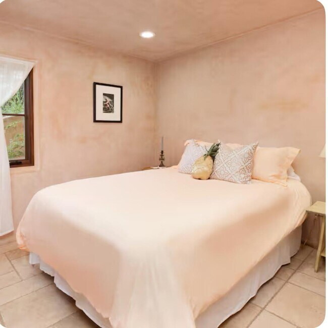 Building Photo - 759 Rockaway Beach Ave