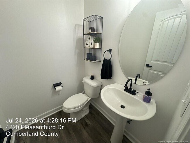Building Photo - 4220 Pleasantburg Dr