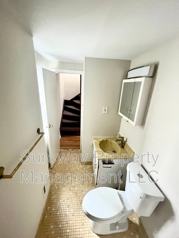 Building Photo - 314 W Wildey St