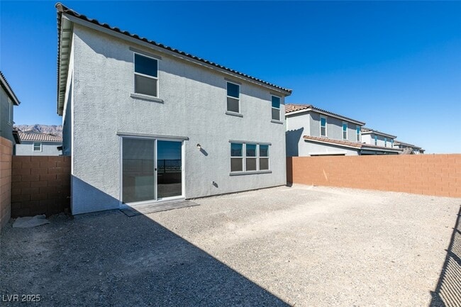 Building Photo - 5632 Hill Spire St