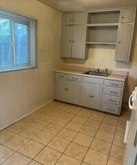 Building Photo - 131 General Arnold St NE