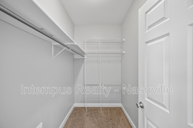 Building Photo - 1519 10th Ave N