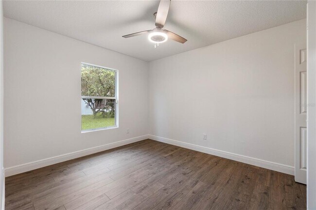Building Photo - 137 Wellwood Ln