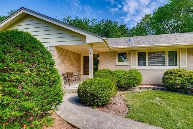 Building Photo - 107 E Farnham Ln