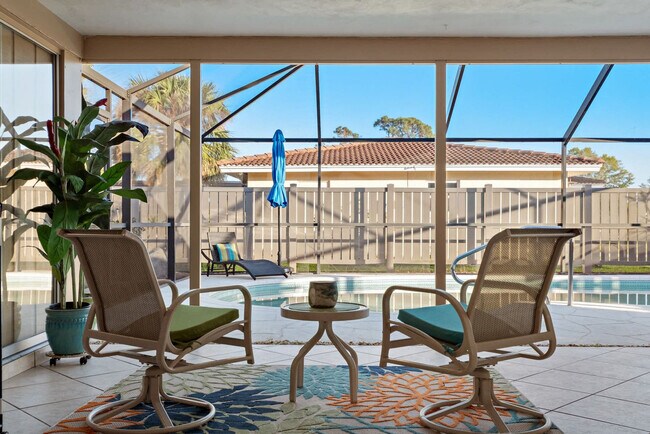 Building Photo - 7423 Dickens Dr