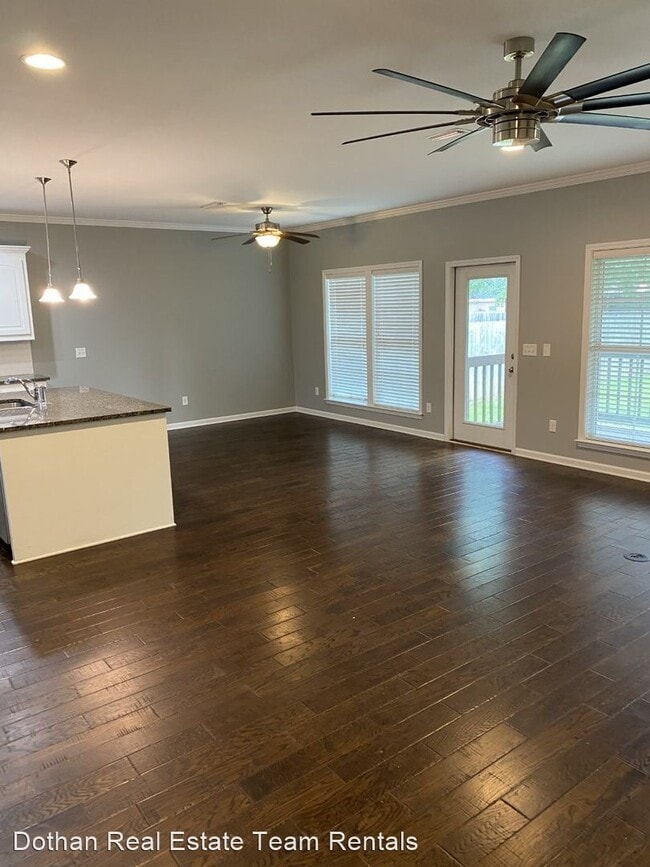 Building Photo - 4 br, 2 bath House - 120 Brattleboro Court