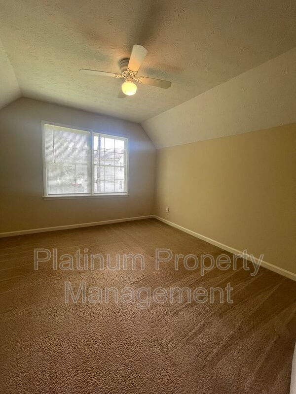Building Photo - 118 Arbour Way